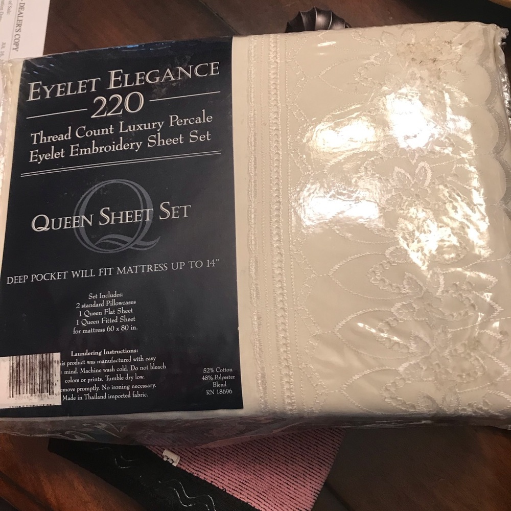 Bed sheets. Queen